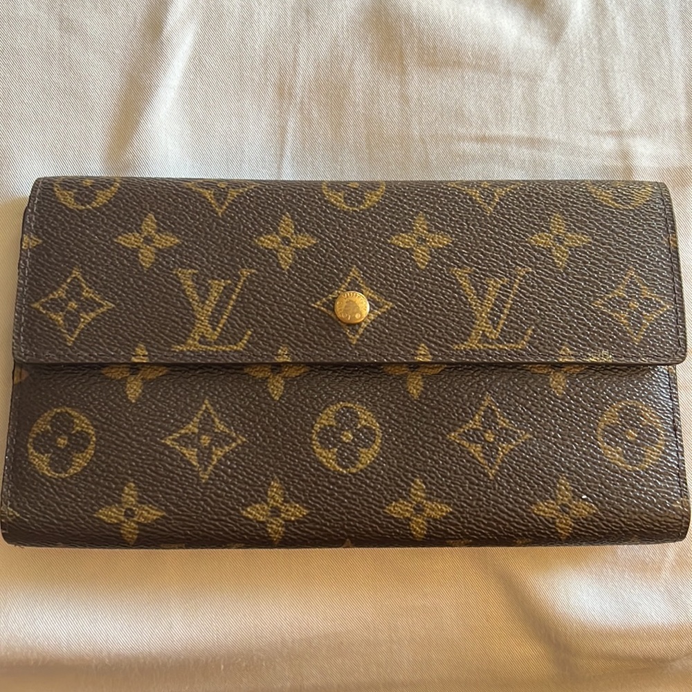 Authentic Louis Vuitton Monogram Porte Tresor International Trifold Long Wallet